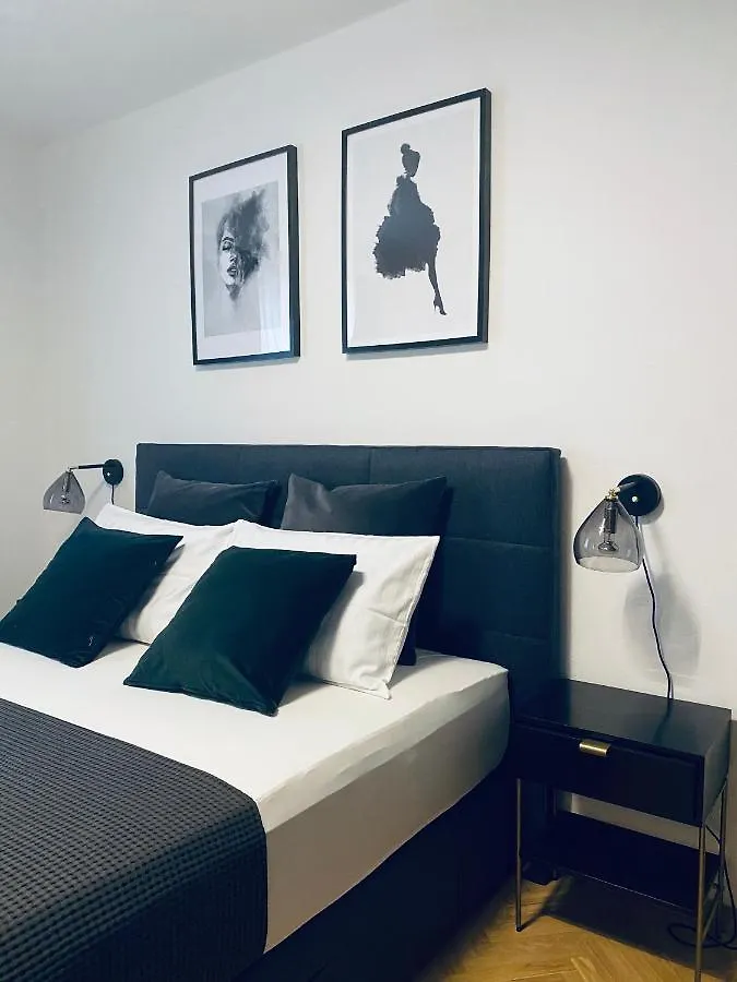 Cirjak Apartments 比奥格勒·纳·莫鲁 0*,
